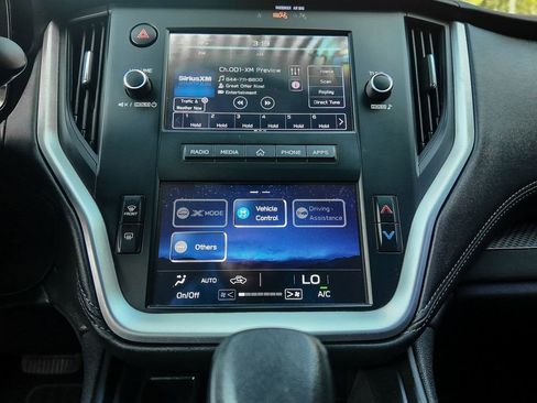 Used 2020 Subaru Outback 2.5i image 6