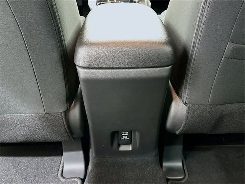 Used 2024 Mitsubishi Eclipse Cross ES image 24