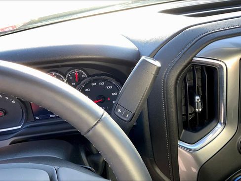 Used 2022 Chevrolet Silverado 1500 RST image 15