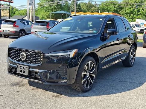 Certified 2023 Volvo XC60 B5 Plus w/ Climate Package AWD/4WD image 3