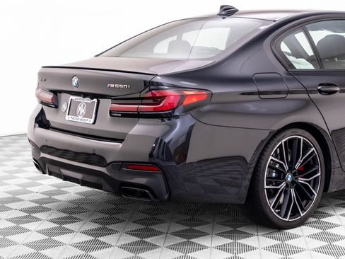 Used 2023 BMW M550i xDrive w/ Shadowloine Package AWD/4WD image 38