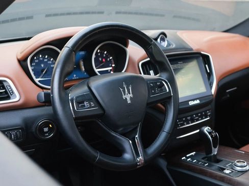 Used 2018 Maserati Ghibli Sedan 4D image 23