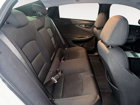 Used 2022 Chevrolet Malibu LT image 30