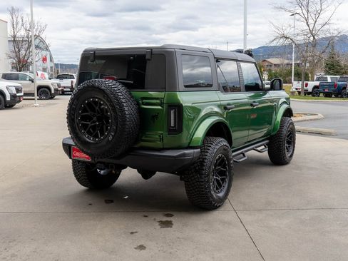 Used 2022 Ford Bronco Black Diamond image 7