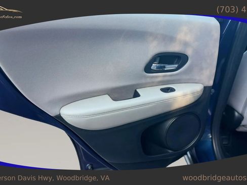 Used 2017 Honda HR-V LX image 13