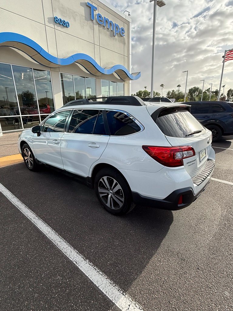 Used 2019 Subaru Outback 3.6R Limited AWD/4WD image 3