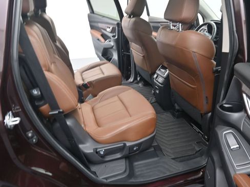 Used 2023 Subaru Ascent Touring image 16