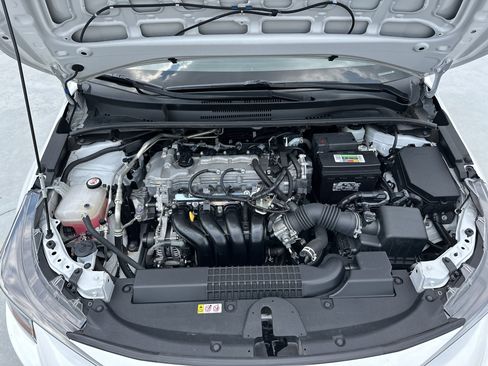 Used 2022 Toyota Corolla LE FWD image 34