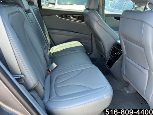 Used 2023 Lincoln Nautilus Reserve AWD/4WD image 28