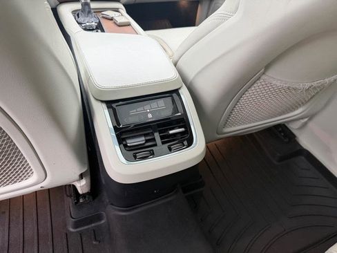Used 2019 Volvo XC90 T6 Inscription w/ Advanced Package image 32
