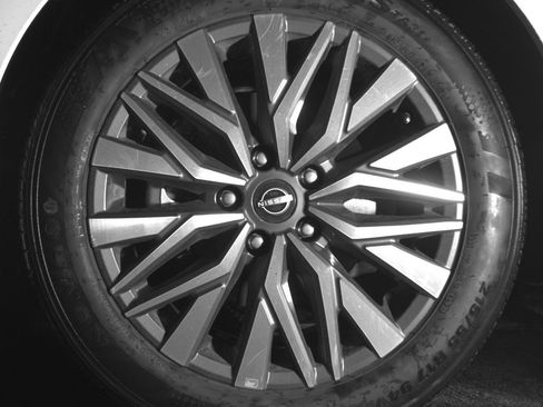 Used 2025 Nissan Altima 2.5 SV image 12