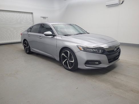Used 2018 Honda Accord Sport image 11