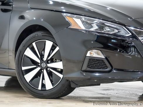 Used 2022 Nissan Altima 2.5 SV image 3