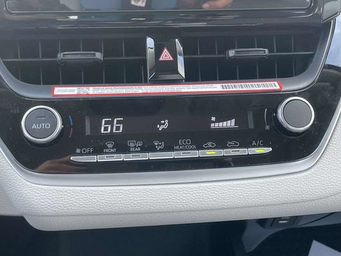 Used 2026 Toyota Corolla LE FWD image 28