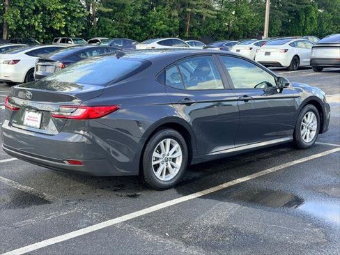 Used 2026 Toyota Camry LE FWD image 7