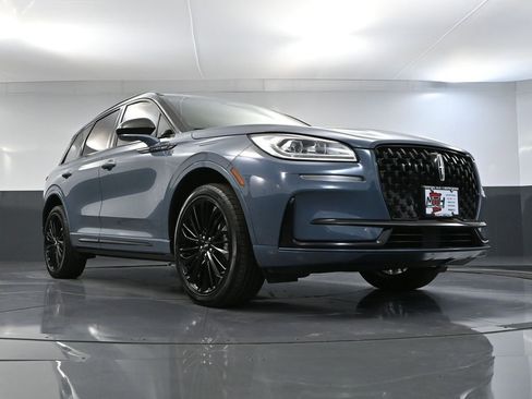 Used 2023 Lincoln Corsair Reserve w/ Jet Appearance Package image 53