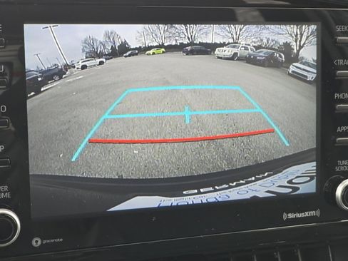 Used 2022 Toyota Corolla Cross LE image 4