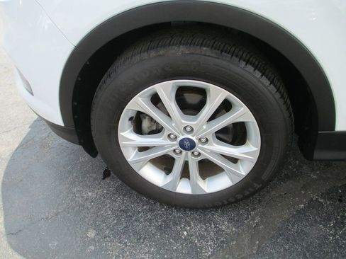 Used 2017 Ford Escape SE FWD image 15