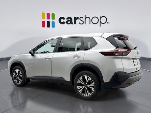 Used 2023 Nissan Rogue SV AWD/4WD image 3