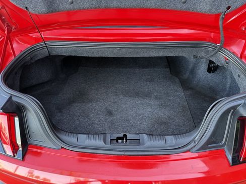 Used 2019 Ford Mustang Premium RWD image 33