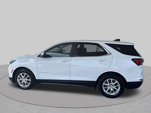 Used 2024 Chevrolet Equinox LT FWD image 4