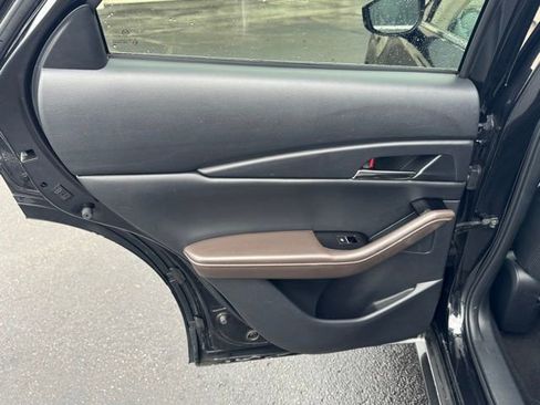 Used 2024 MAZDA CX-30 AWD 2.5 S w/ Premium Package image 16