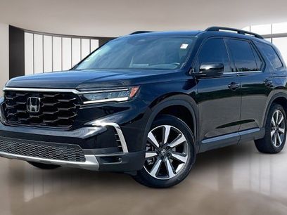 Certified 2025 Honda Pilot Touring