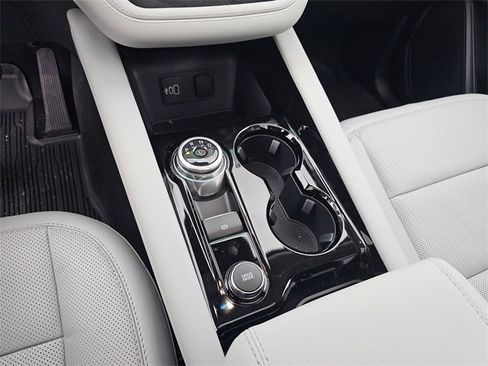 New 2026 Ford Explorer Platinum w/ LUX Leather Package image 21