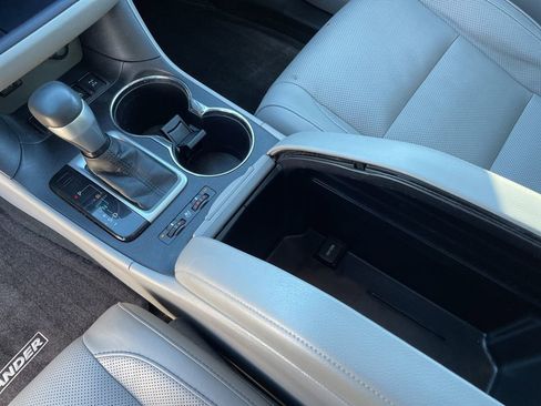 Used 2016 Toyota Highlander Limited image 9