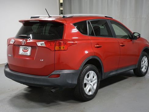 Used 2014 Toyota RAV4 LE FWD image 8