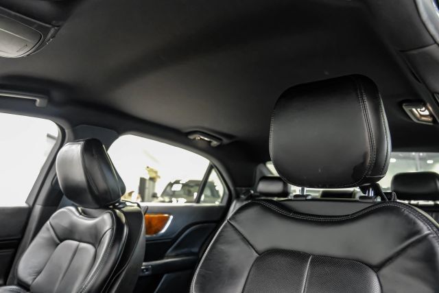 Used 2019 Lincoln Continental Select FWD image 30