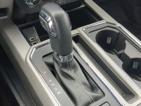 Certified 2020 Ford F150 Lariat w/ Equipment Group 502A Luxury image 38