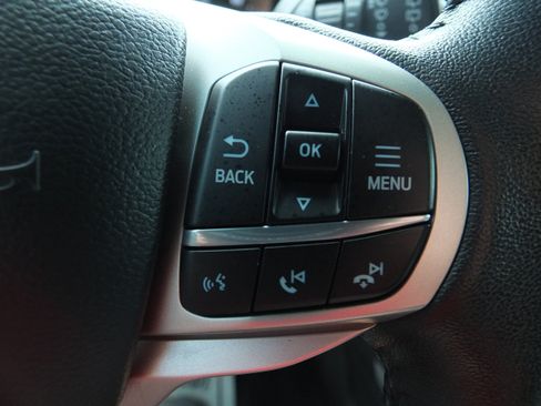 Used 2022 Ford Explorer XLT w/ Equipment Group 202A AWD/4WD image 20