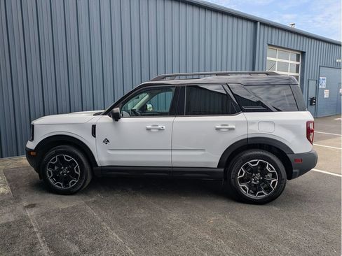 Certified 2025 Ford Bronco Sport Outer Banks w/ Outer Banks Tech Package+ image 10