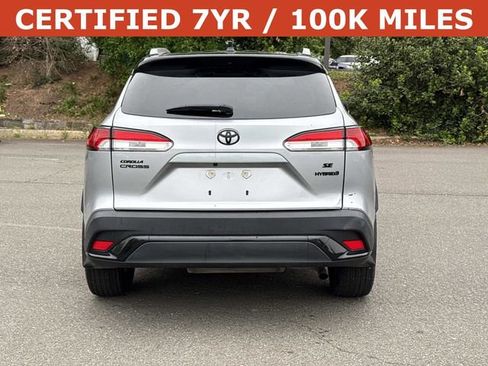 Used 2024 Toyota Corolla Cross AWD Hybrid w/ Moonroof Package image 3