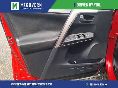 Used 2013 Toyota RAV4 XLE AWD/4WD image 11