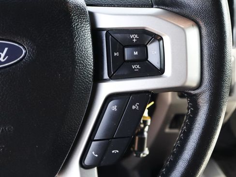 Used 2020 Ford F250 Lariat w/ Lariat Value Package AWD/4WD image 29