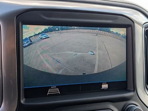 Used 2022 Chevrolet Silverado 1500 LT w/ Bed Protection Package RWD image 16