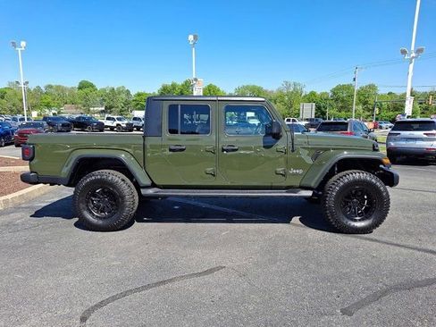Used 2021 Jeep Gladiator Overland w/ Popular Equipment Package AWD/4WD image 9