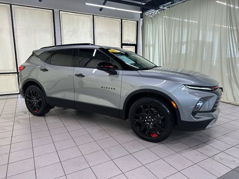 Certified 2024 Chevrolet Blazer LT w/ Redline Edition FWD image 2
