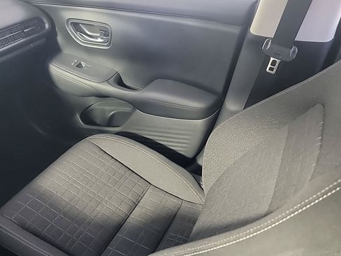 Certified 2024 Honda HR-V LX image 21