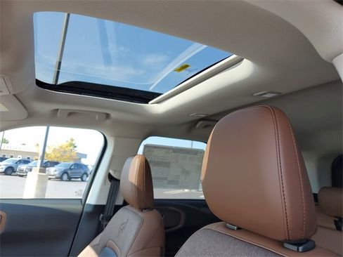 New 2025 Ford Bronco Sport Outer Banks w/ Sasquatch Outer Banks Package image 11