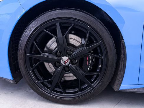 Used 2022 Chevrolet Corvette Stingray Premium Conv w/ Z51 Performance Package RWD image 13