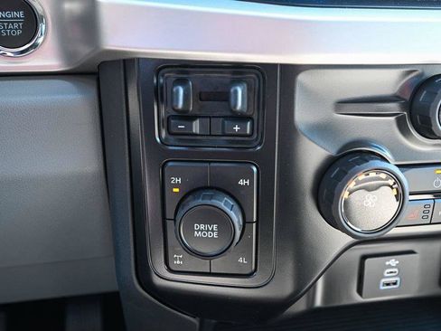 New 2026 Ford F250 XLT w/ XLT Premium Package AWD/4WD image 29