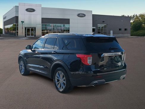 Used 2024 Ford Explorer Limited image 8