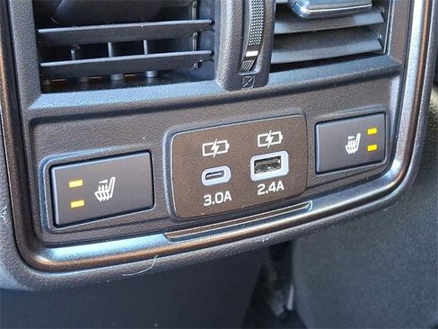 Used 2025 Subaru Forester Touring image 11