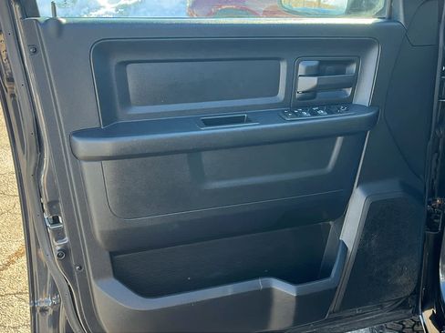 Used 2014 RAM 1500 Express image 9