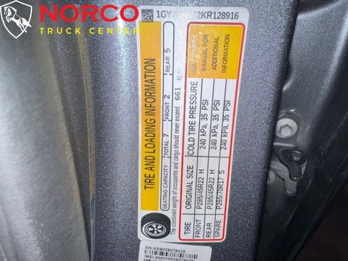 Used 2019 Cadillac Escalade ESV Luxury RWD image 30