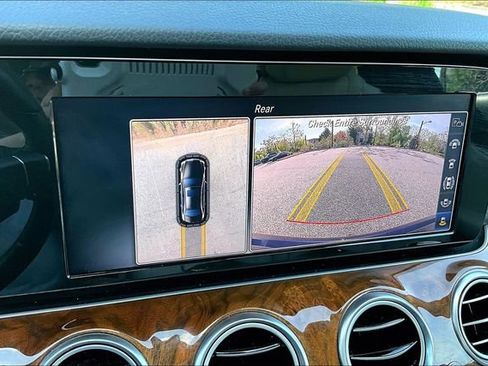 Used 2019 Mercedes-Benz E 300 4MATIC image 17