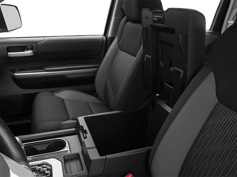 Used 2014 Toyota Tundra SR5 w/ SR5 Upgrade Package RWD image 18